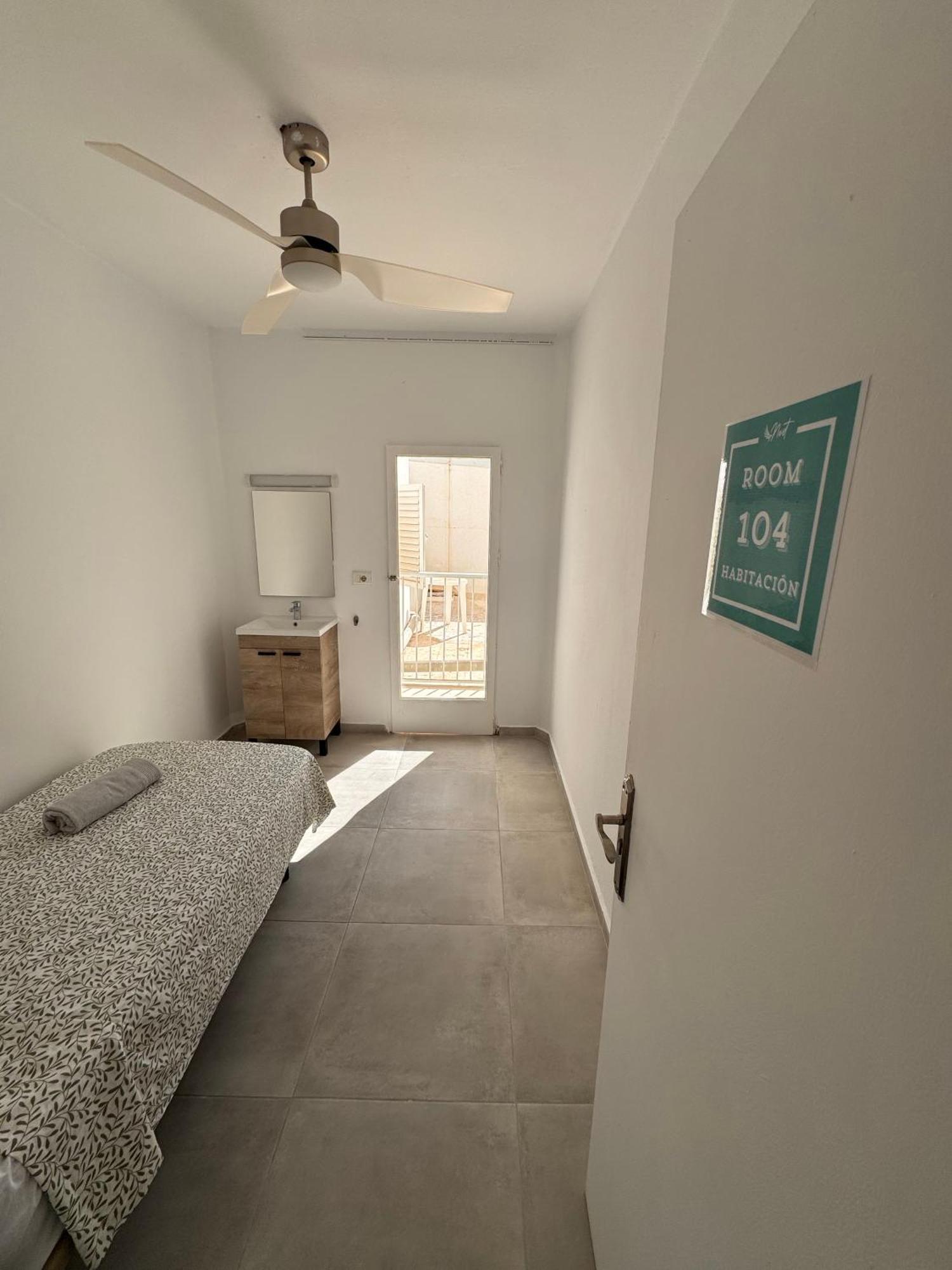 聖安東尼奧 Hostal Cisne酒店 外观 照片