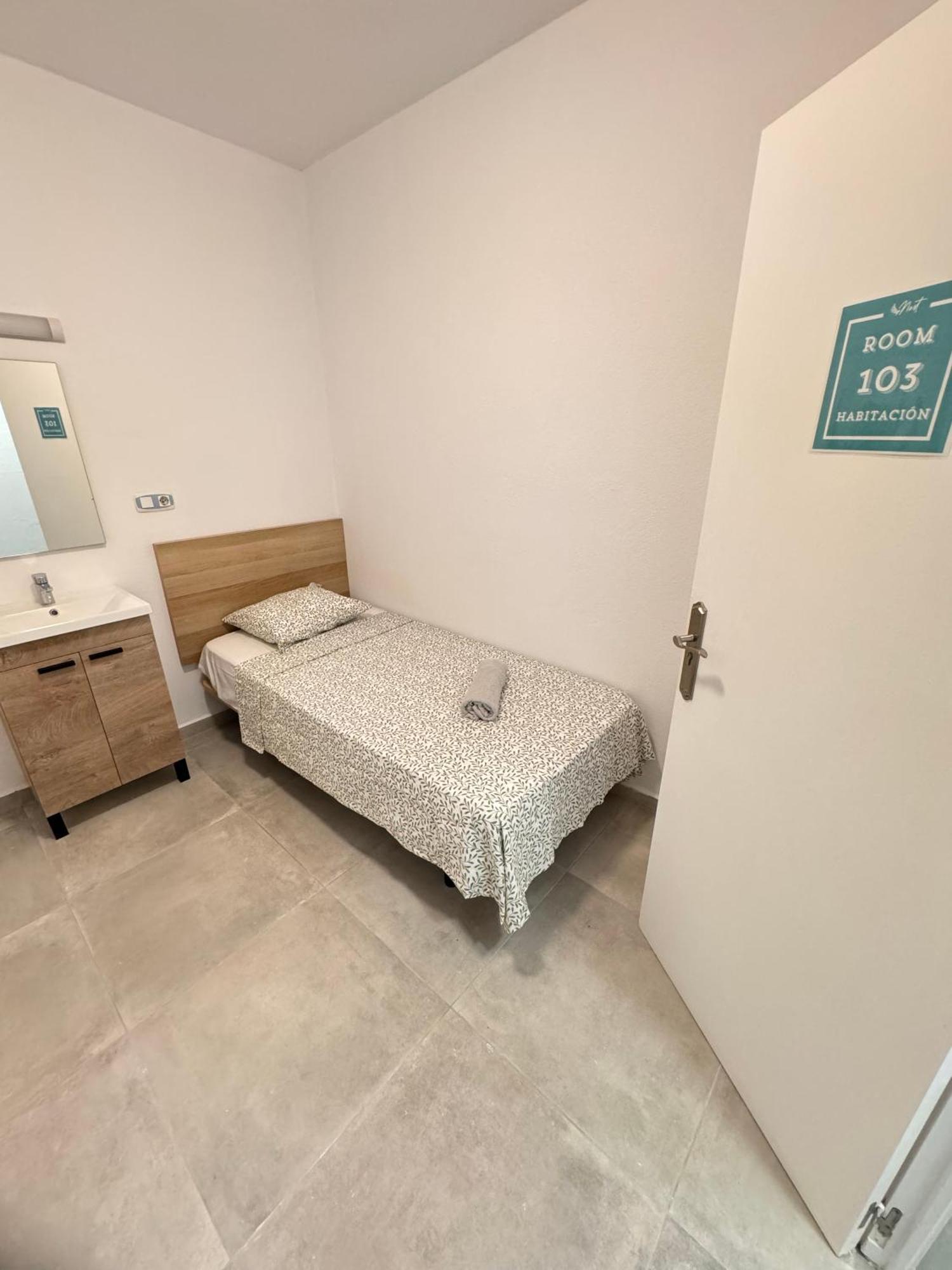聖安東尼奧 Hostal Cisne酒店 外观 照片